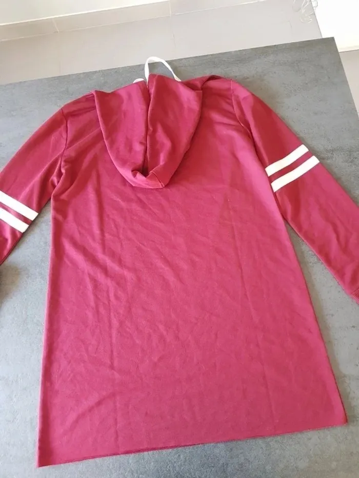 Robe Bordeaux et blanc neuve - photo numéro 7