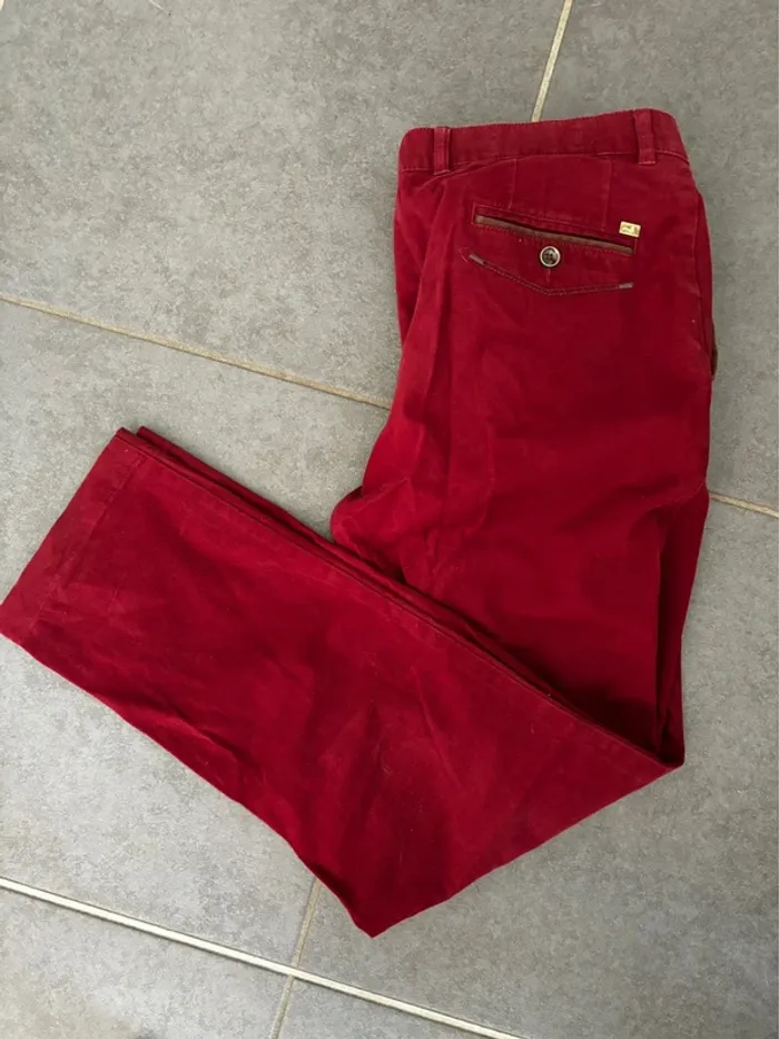 Pantalon bordeaux