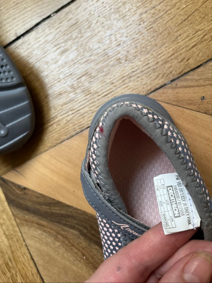 Chaussures sport sandales taille 33 - photo numéro 3