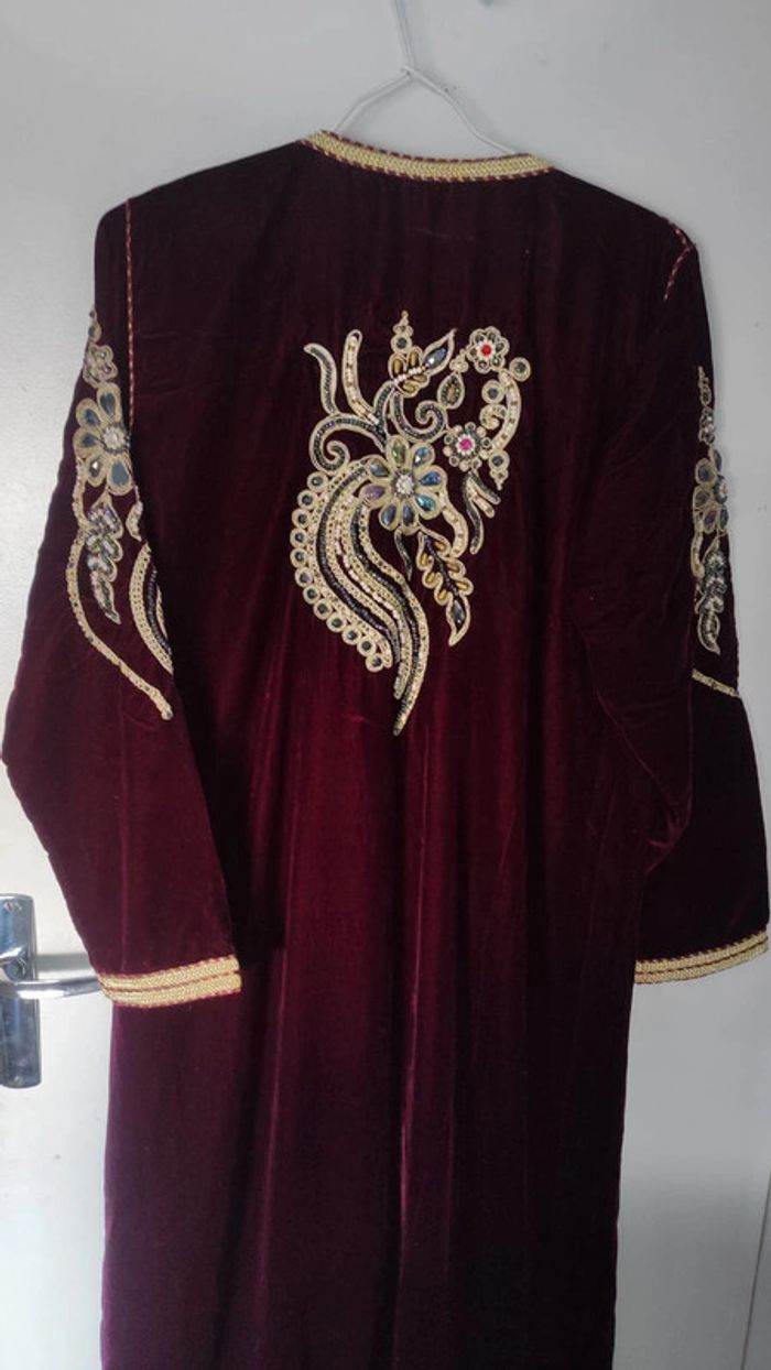 Caftan velours bordeaux - photo numéro 3