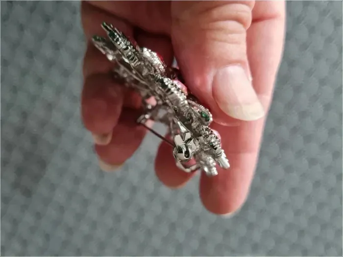 Broche rosace strassrose clair - photo numéro 4