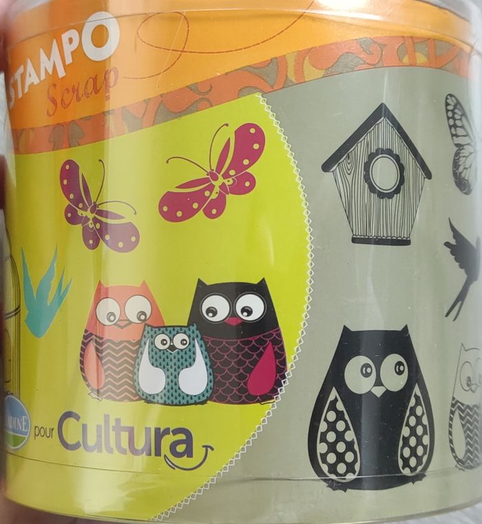 12 tampons hiboux, oiseaux, papillons,etc. aladine + 1 encre noire, boîte neuve