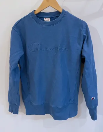 Vintage crewneck blue Champion embossed size M