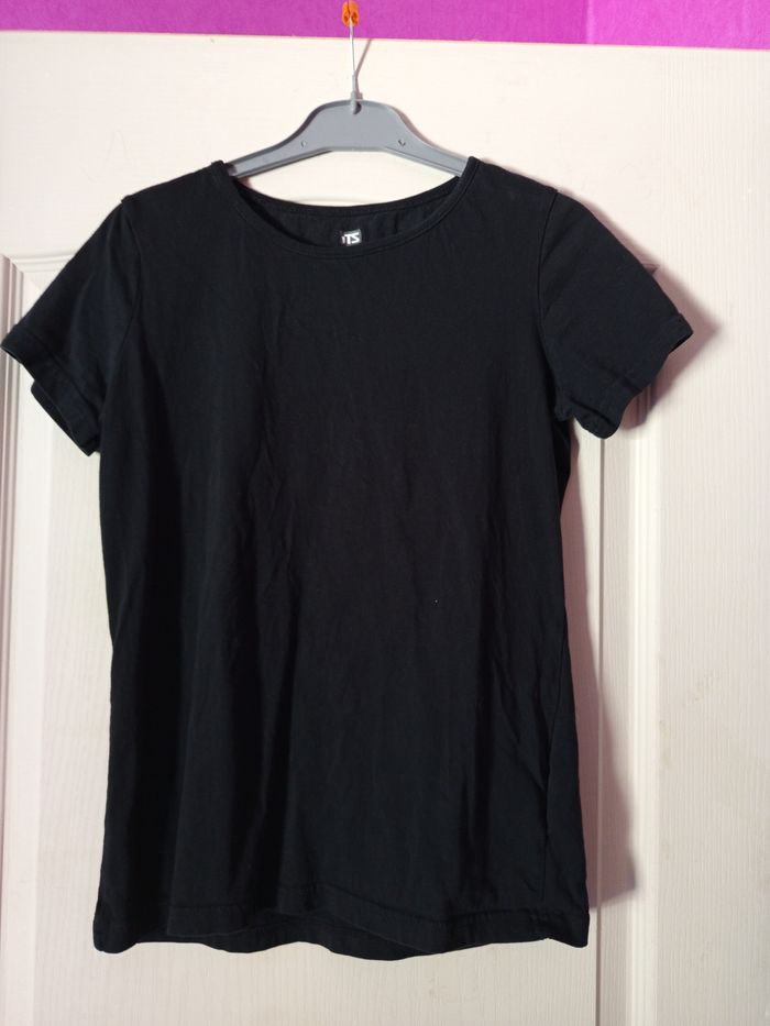 Tee shirt manches courtes noir uni