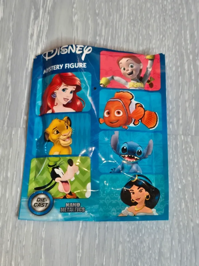 Figurine Disney Nano Metalfigs série 2 Daisy Duck - photo numéro 2