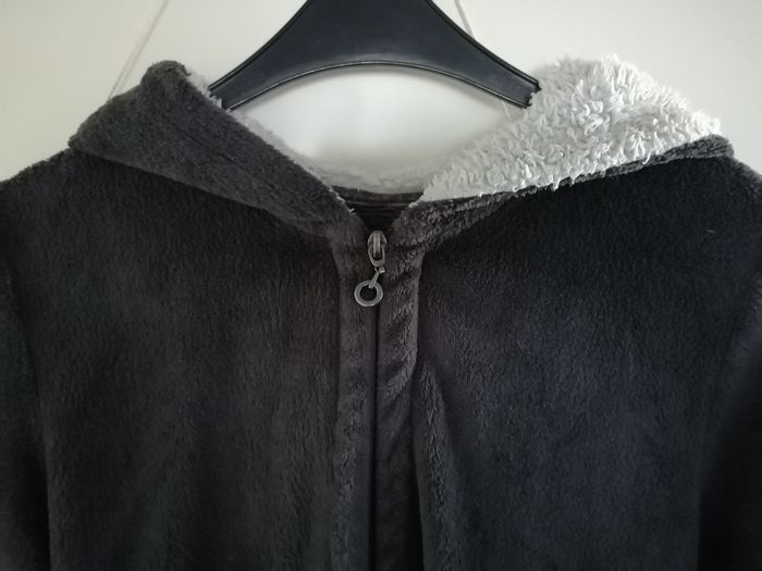 Gilet de pyjama gris foncé à capuche Etam taille M - photo numéro 3