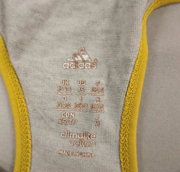 Brassière adidas taille XS - photo numéro 2
