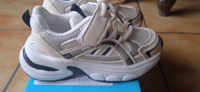 Basket fille neuf - photo numéro 6