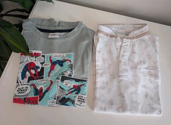Lot t-shirts spiderman et smiley 10A