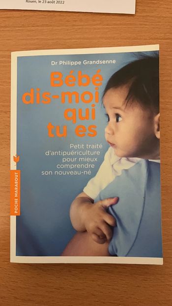 Livre Bébé dis-moi qui tu es