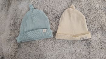Lot de deux bonnets naissance Orchestra 