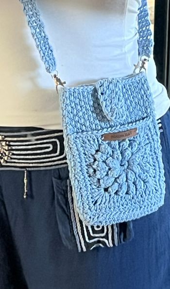 sac bandoulière pochette crochet bleu ciel