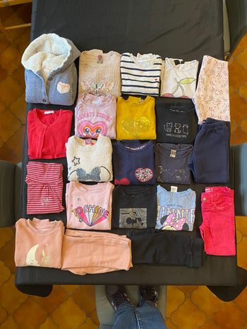 Lot de vêtements fille 4 ans 