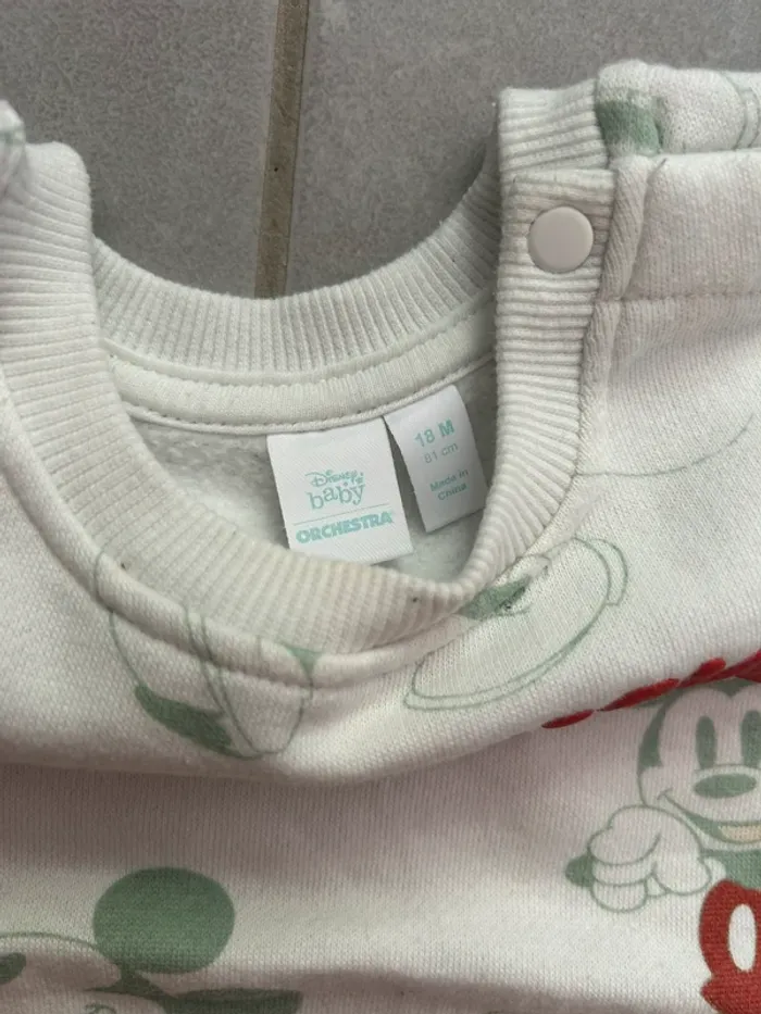 Pull Mickey Disney baby taille 18 mois - photo numéro 3