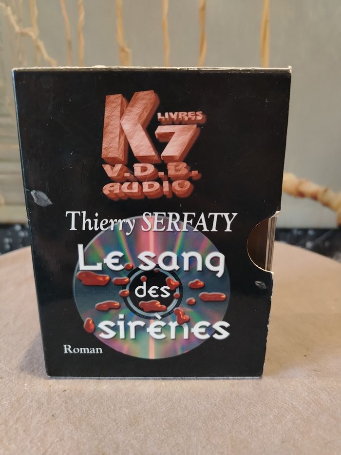 Coffret K7 VDB Livres Audio Thierry Serfaty Le Sang des Sirènes Vintage - photo numéro 8