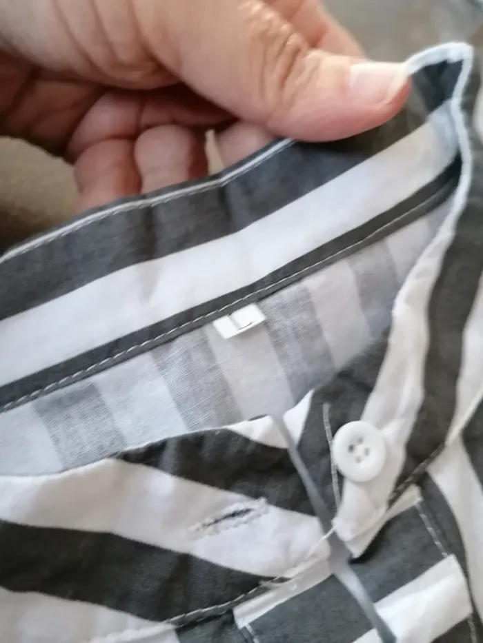 chemise longue taille 42 rayée excellent état - photo numéro 6