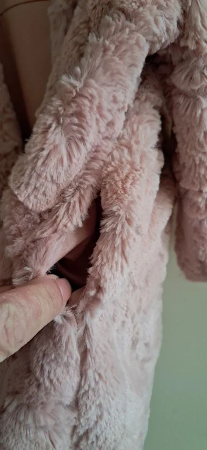Veste fourrure fille -18 mois Guy Laroche comme neuf - photo numéro 7