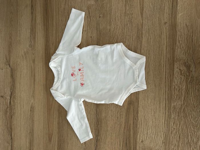 Lot 4 bodies bébé fille taille 3 mois Petit Bateau, Tape à l’œil, Kiabi - photo numéro 5