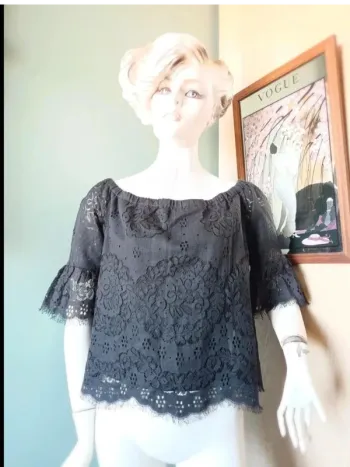 Haut dentelle noir 38