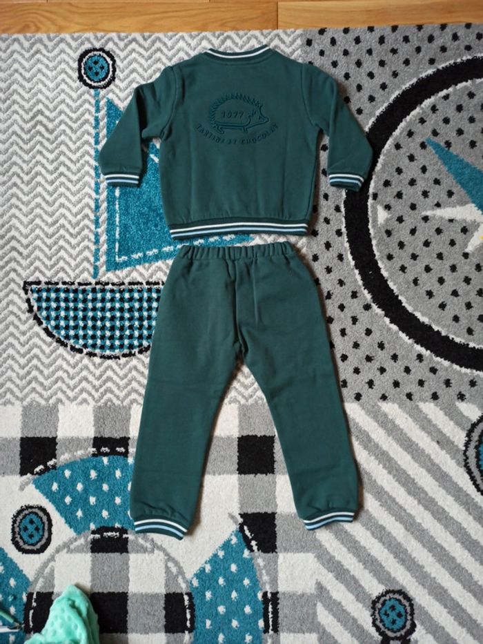 Ensemble jogging NEUF - Taille 4 ans - photo numéro 3