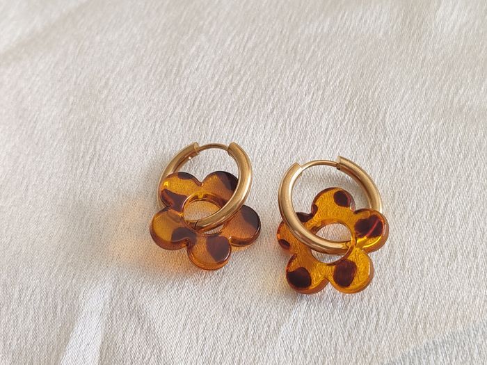 Créoles dorées pampille fleur léopard orangé - photo numéro 2