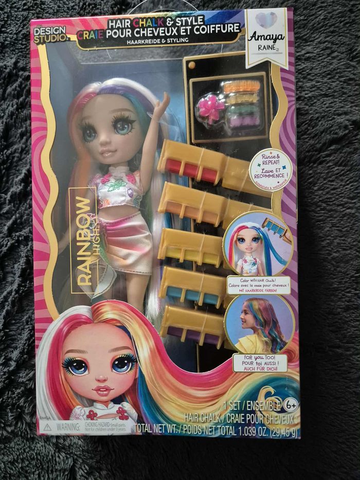 Rainbow High Hair Chalk & Style Poupée - Amaya - Poupée Arc-en-Ciel 28 cm, Craie à Cheveux Lavable