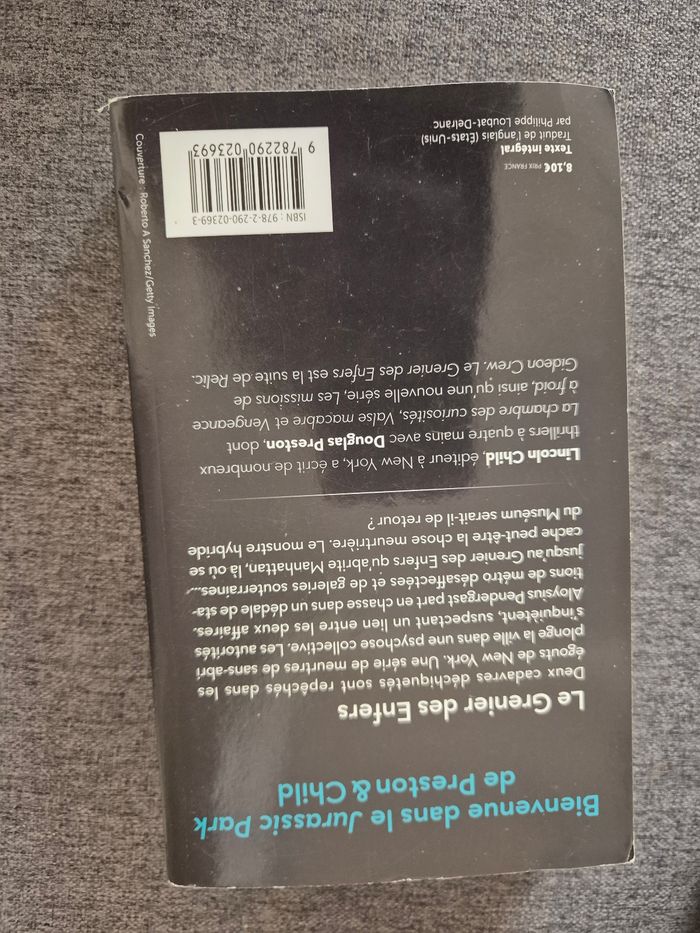 Livre  titre le grenier des enfers - photo numéro 2