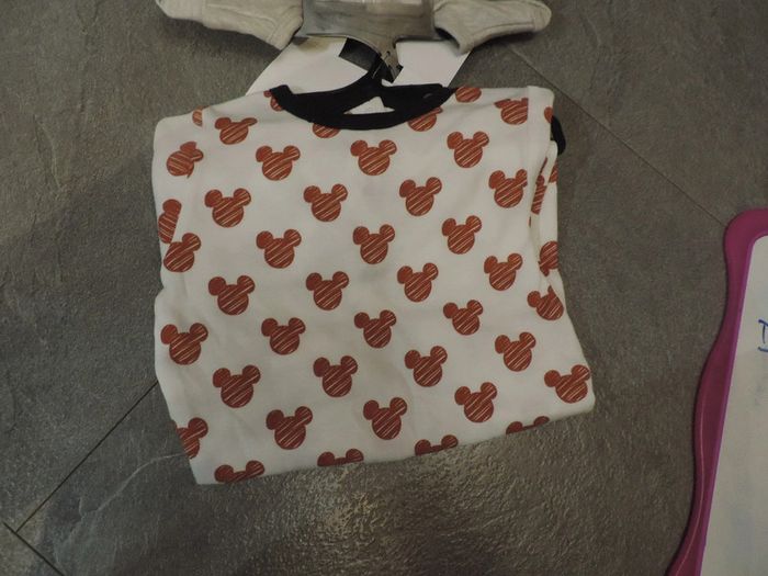 lot de 2 pyjamas mickey disney baby taille 9 mois neuf - photo numéro 4