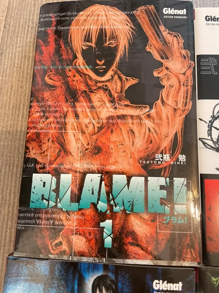 Manga Blame 1 à 6 - photo numéro 2