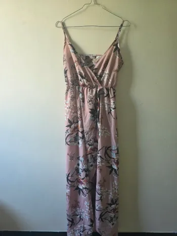 Robe longue fendue