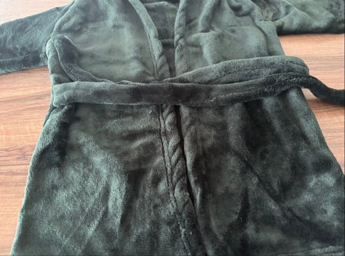Peignoir vert neuf pour enfant - photo numéro 3