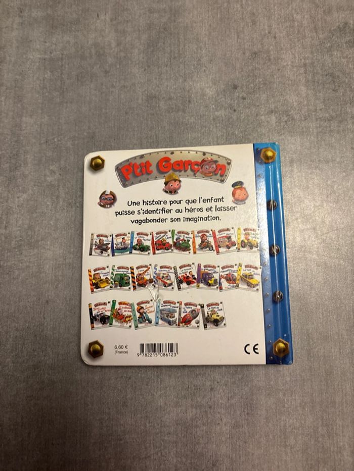 Livre, petit garçon, la voiture d’Arthur - photo numéro 3