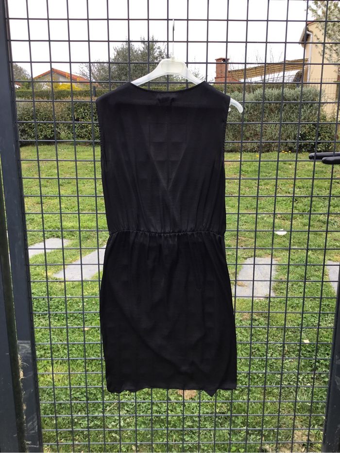 Robe noir - photo numéro 2