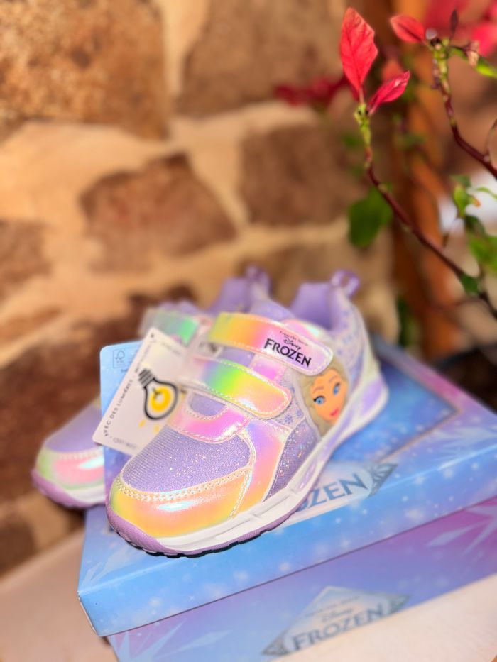 Basket reine des neiges lumineuse - photo numéro 5