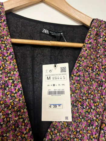 Superbe robe parisienne fleurie chic - M - neuve - Zara