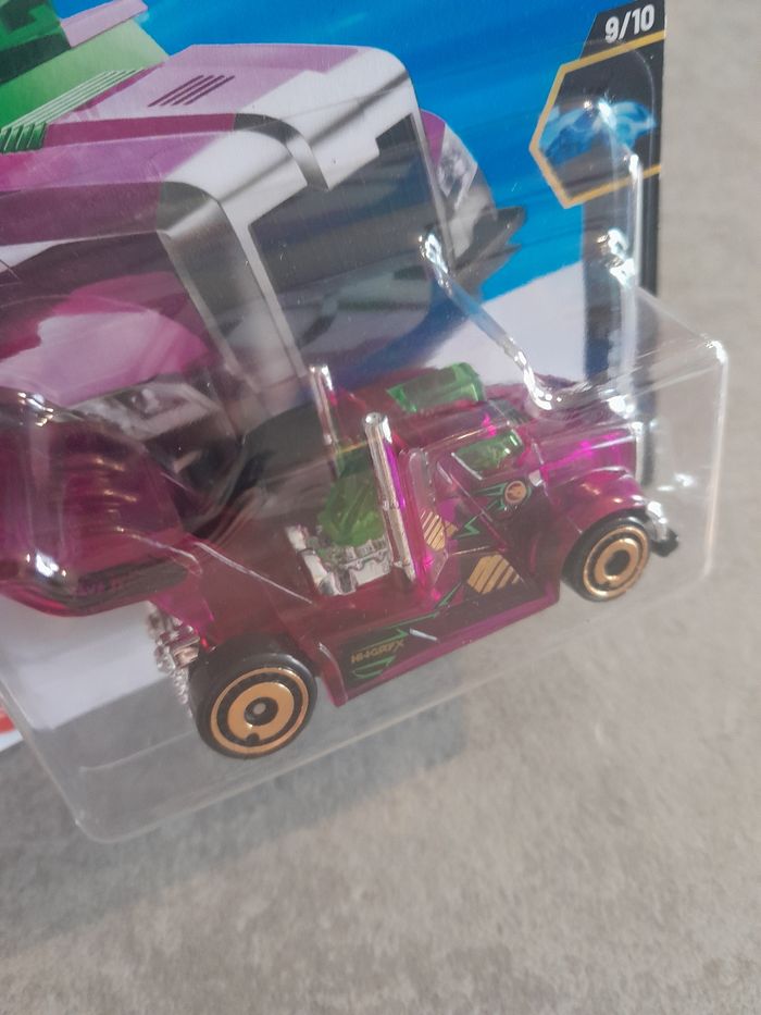 Lot de 2 Mattel Hot Wheels Treasure Hunt - photo numéro 3