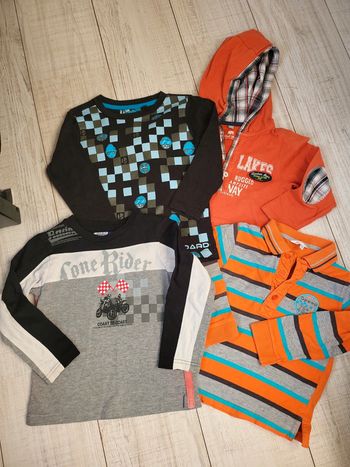 Lot 4 t-shirts garçon 4 ans bon état