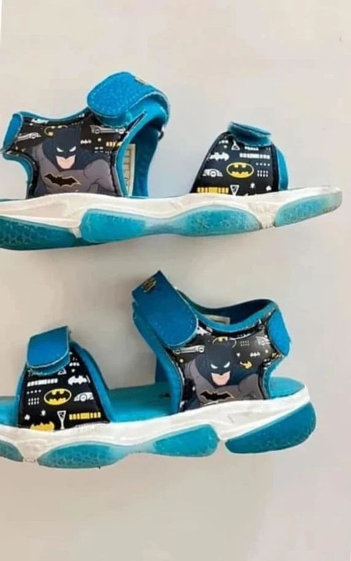 Sandales Batman clignotantes - photo numéro 2
