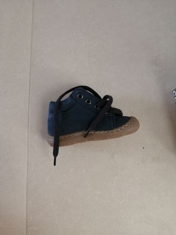 Chaussures garçon neuves