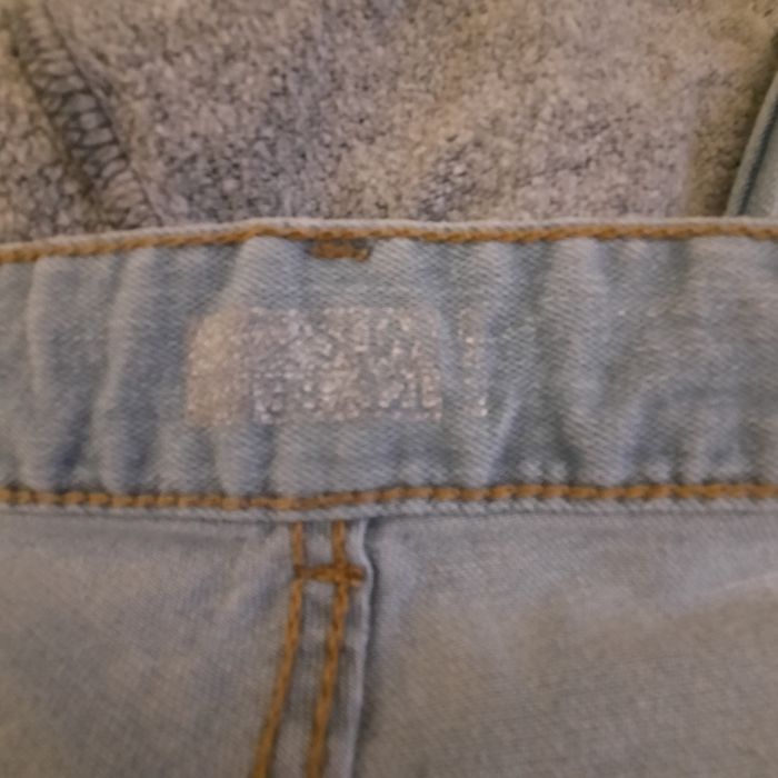 Vends jeans homme - photo numéro 3