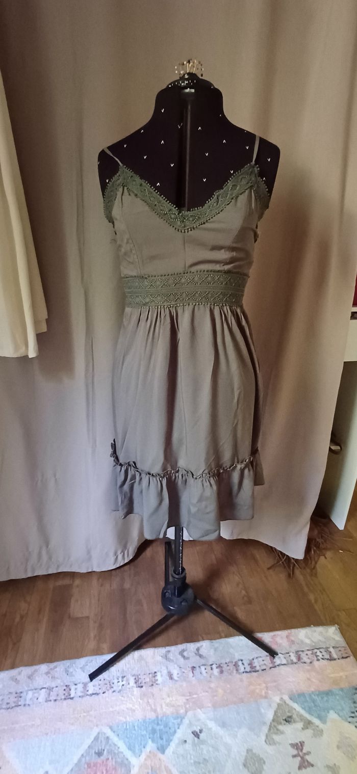 Robe à volant - photo numéro 4