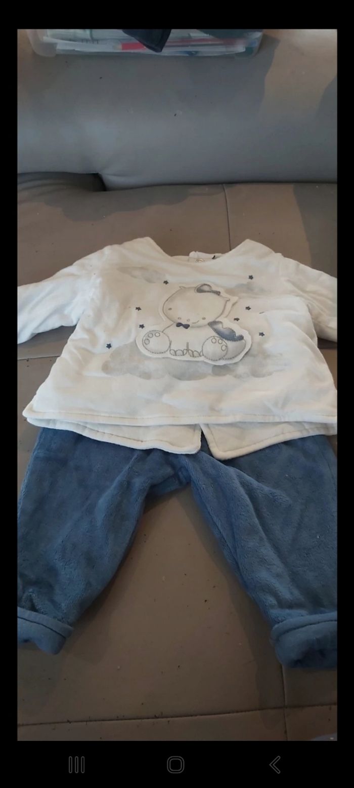 Pyjama 2 pieces 3 mois - photo numéro 2