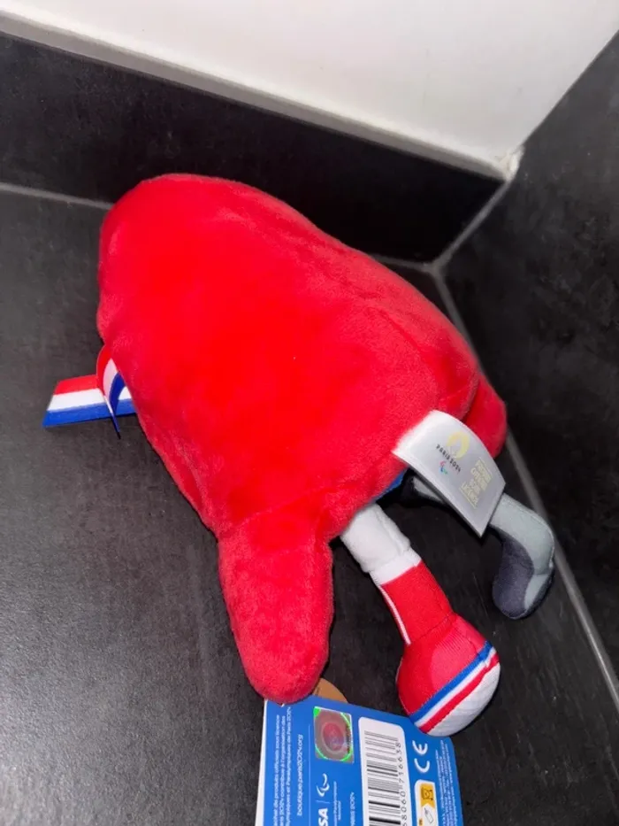 Mascotte neuve jeux olympiques 2024 - photo numéro 4