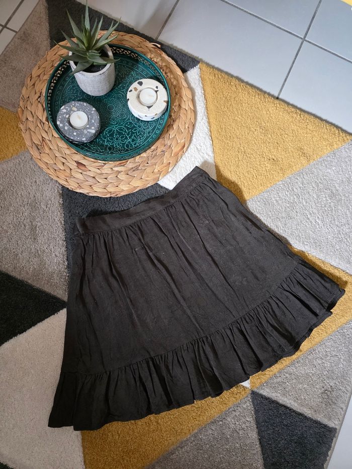Petite jupe kaki Primark taille 34