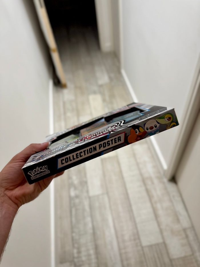 [NEUF] Coffret Poster Pokémon EV10.5 Flamme blanche/Foudre noire - photo numéro 2