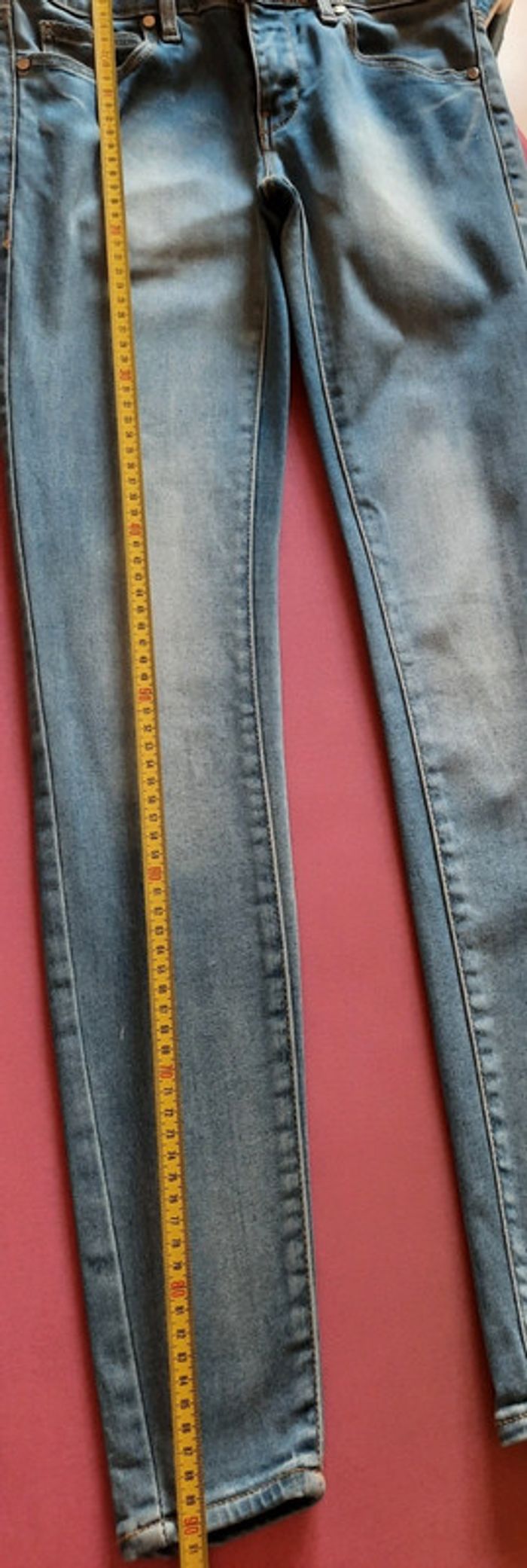 Jean clair MANGO taille 32 - photo numéro 8