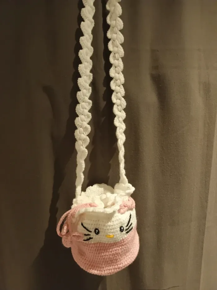 Sac bandoulière hello kitty neuf - photo numéro 3
