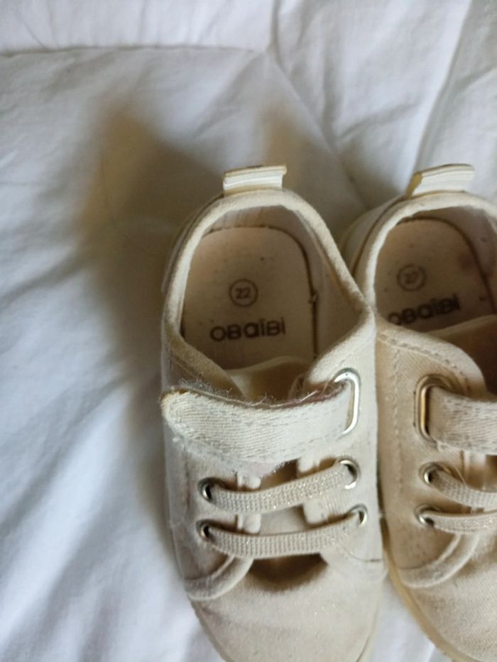 Chaussures taille 22 - photo numéro 2