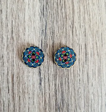 Lot de 2 boutons en bois vintage