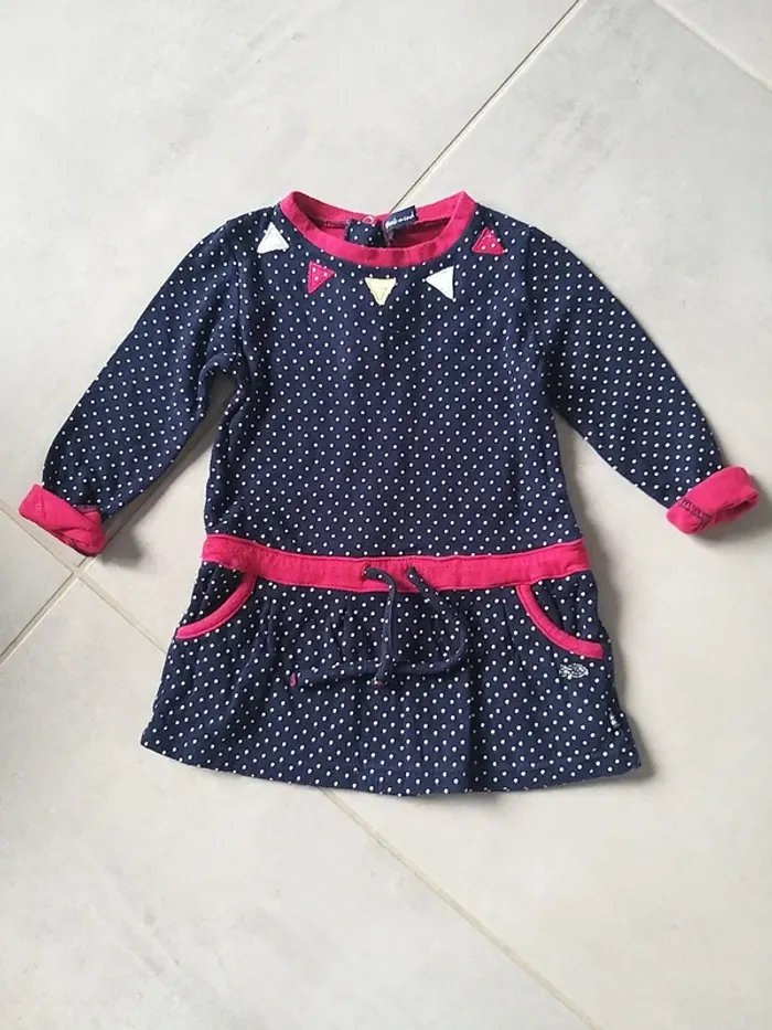 Robe à petit pois en 23 mois
